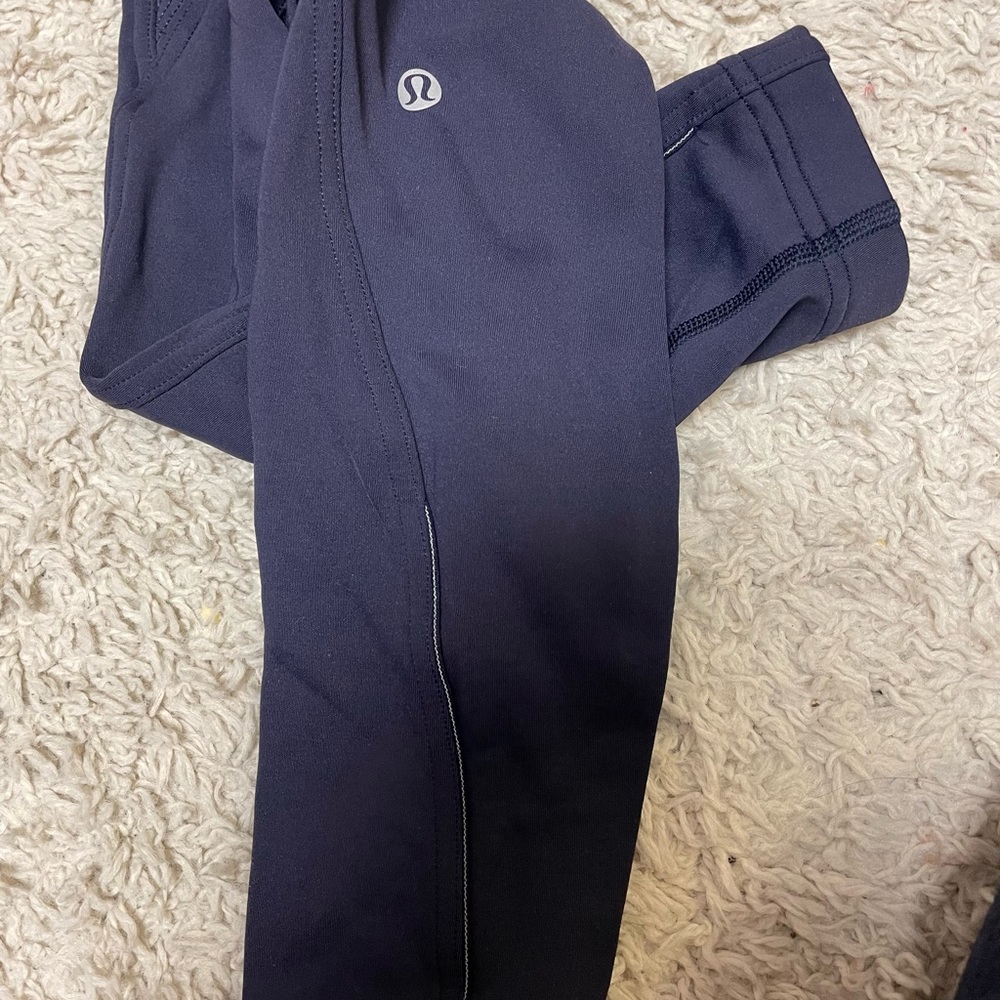 Navy Lululemon leggings! size 2 || 28 inch inseam